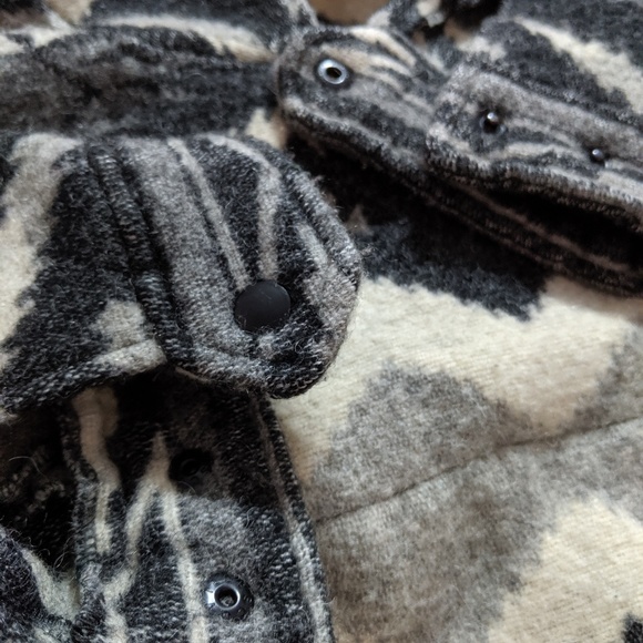 Woolrich Sweater x American Eagle - Picture 4 of 8